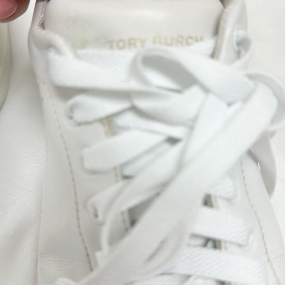 TORY BURCH White Leather Sneakers “Howell Court” Lace Up Gold Logo Size 8 - Picture 7 of 10